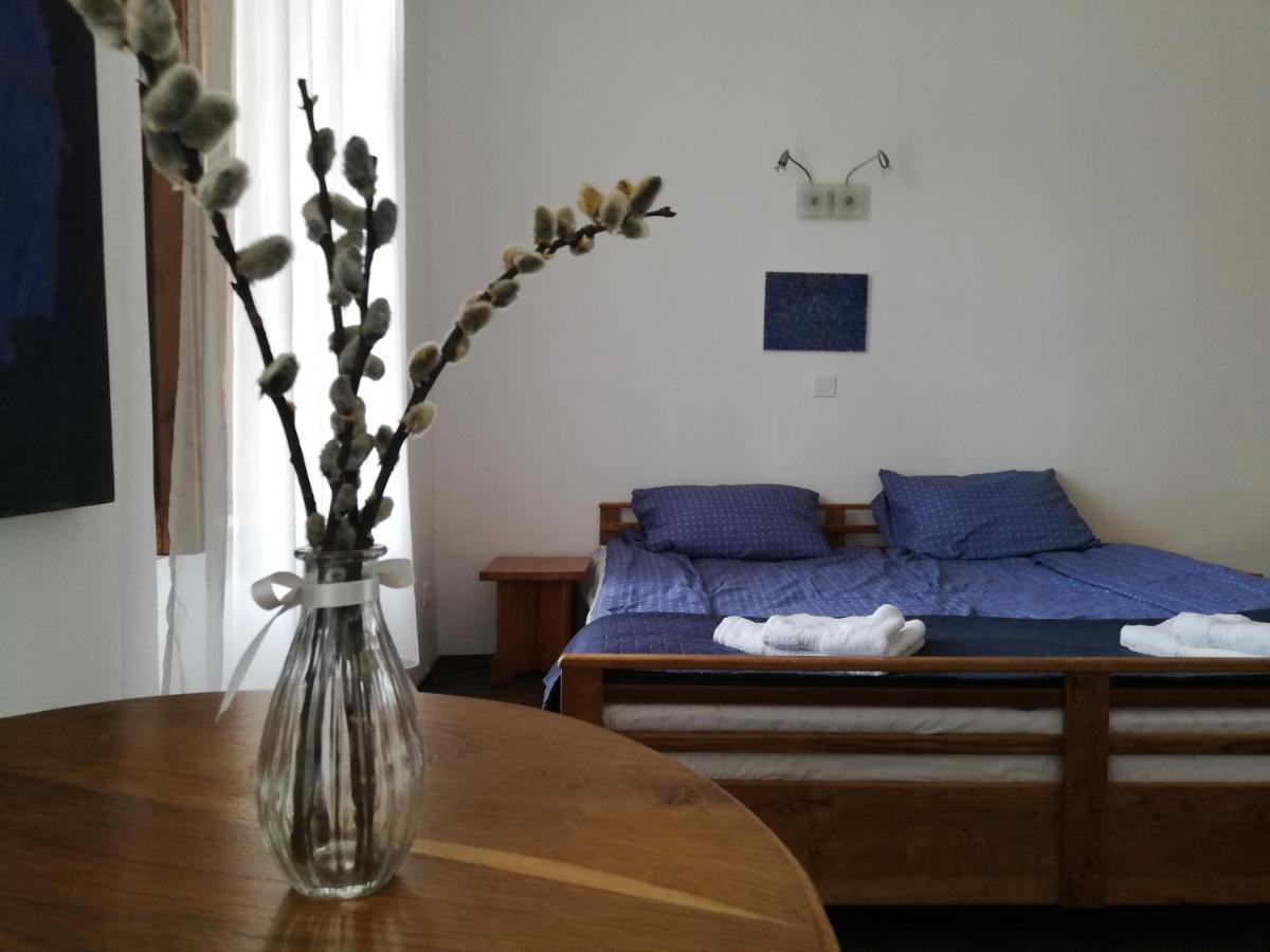 Karadi-Berger Vendeghaz Apartment Erdobenye Ngoại thất bức ảnh
