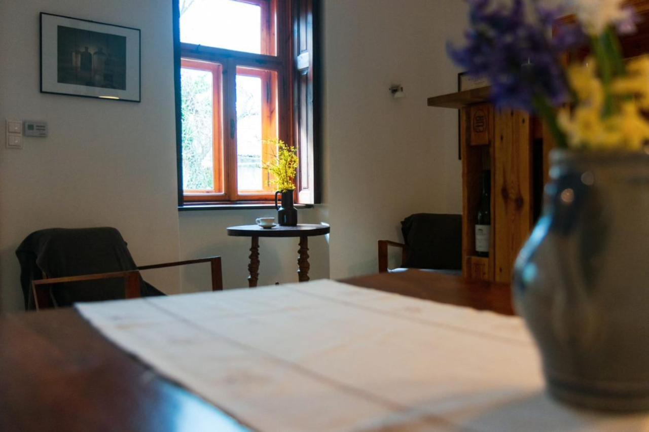Karadi-Berger Vendeghaz Apartment Erdobenye Ngoại thất bức ảnh