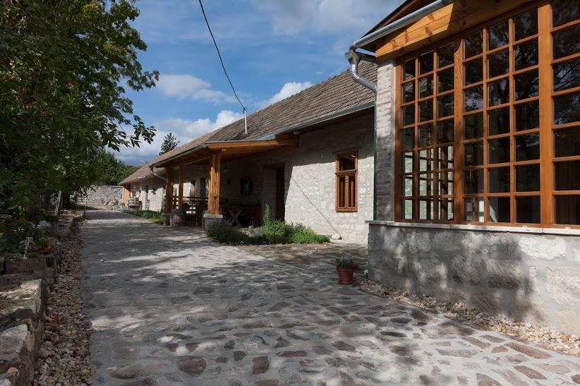 Karadi-Berger Vendeghaz Apartment Erdobenye Phòng bức ảnh